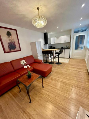 Exklusives Haus, ruhig, zentral, lichtdurchflutet, im Innenhof